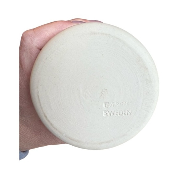 Vintage Gabriel Sweden Stengods Pottery Vase Handpainted Leaves and Berries - Picture 6 of 8